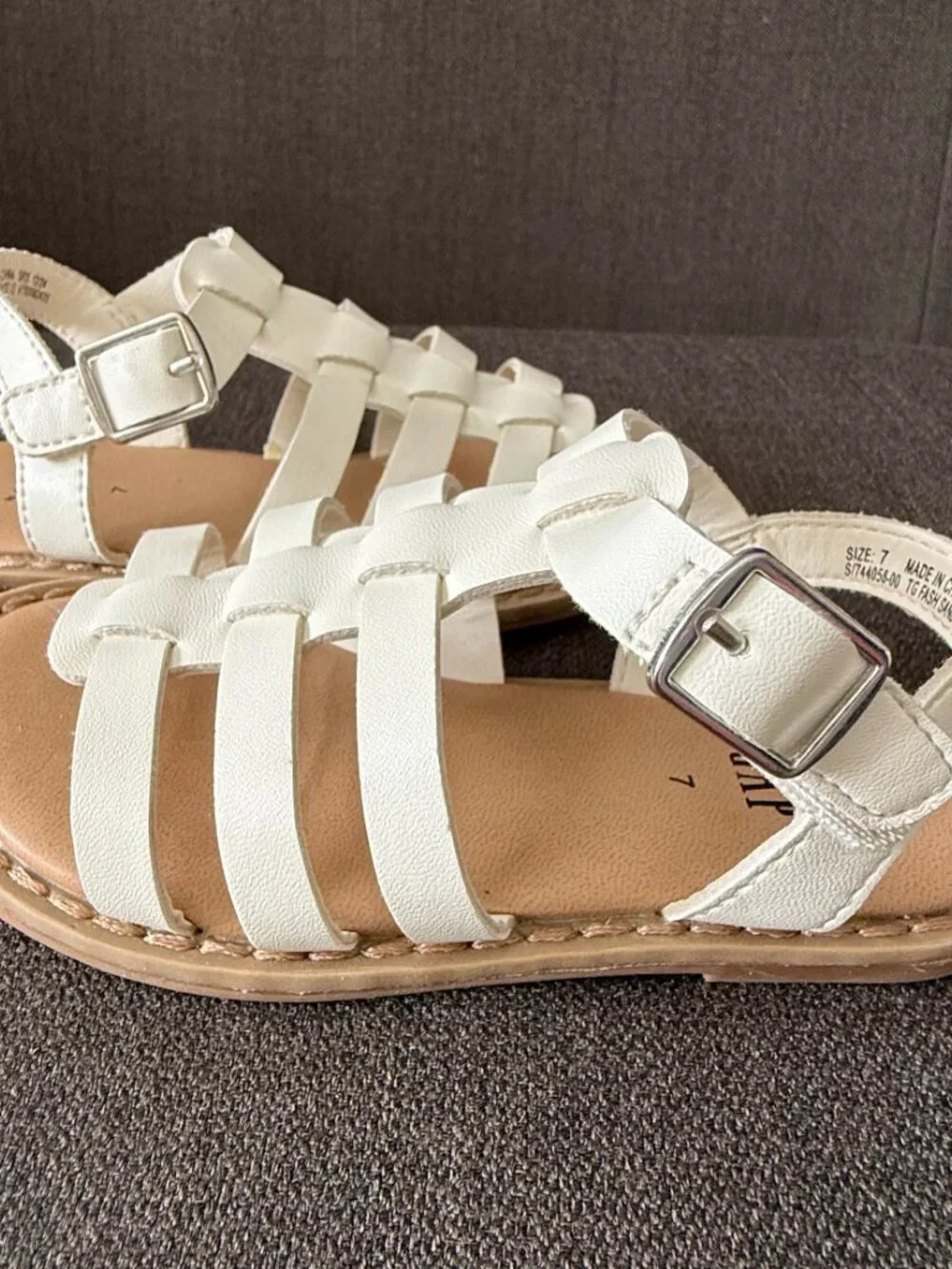 babyGAP Factory Off White Strappy Sandals Toddler Size 7